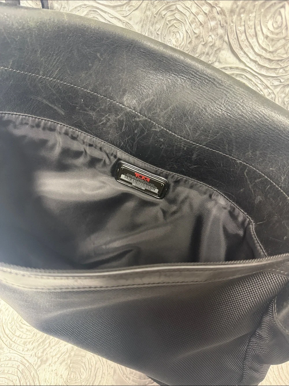 Tumi messenger bag